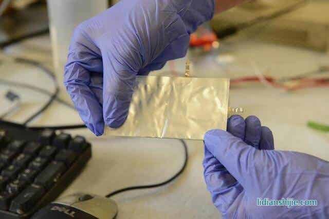 斯坦福大学的科学家已经开发出一种新型高性能锌空气电池