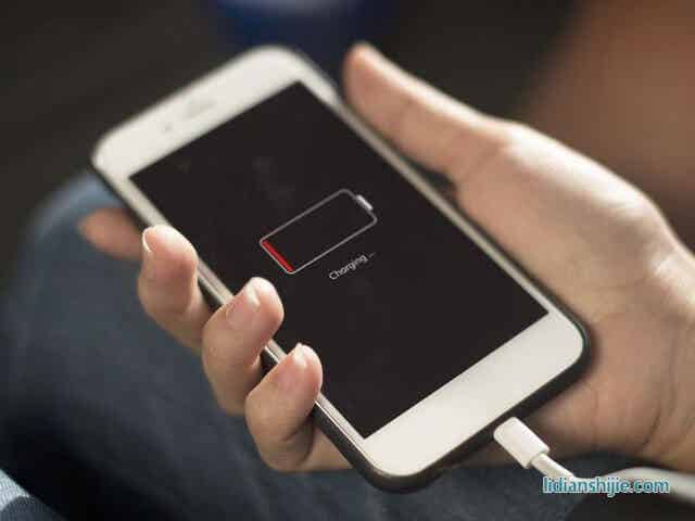 为什么锂电池技术都获得诺贝尔奖了，还解决不了手机一天一充的现状？