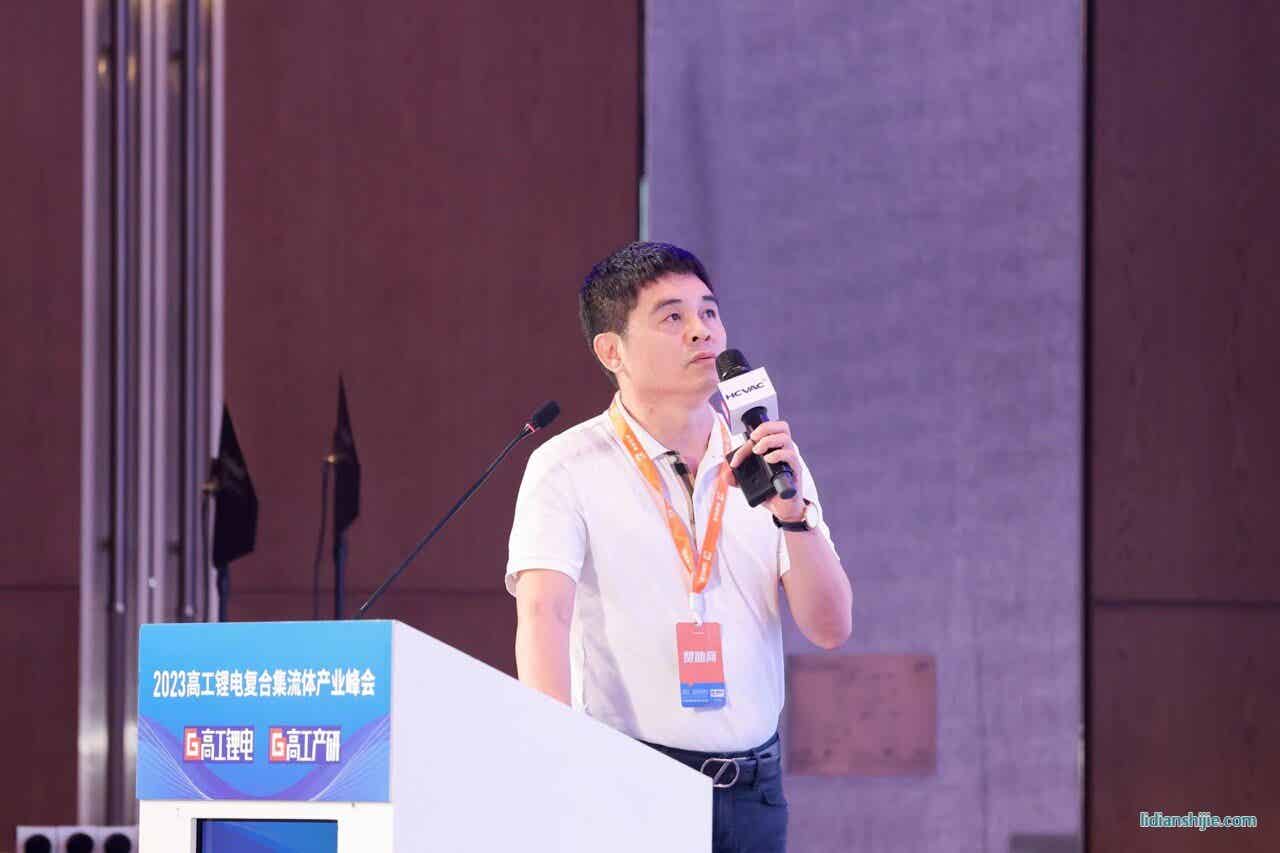 汉嵙新材董事长王荣福 大.jpeg