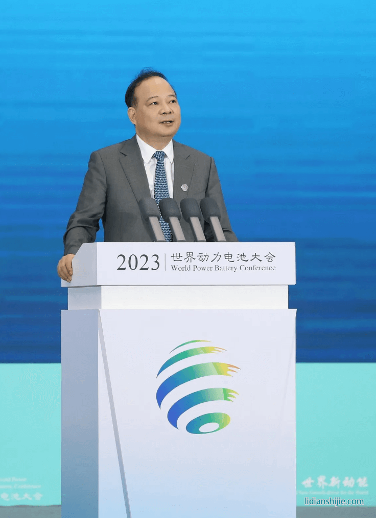 宁德时代董事长曾毓群