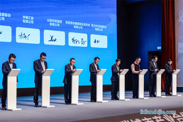 瑞浦兰钧发布345Ah问顶储能电芯