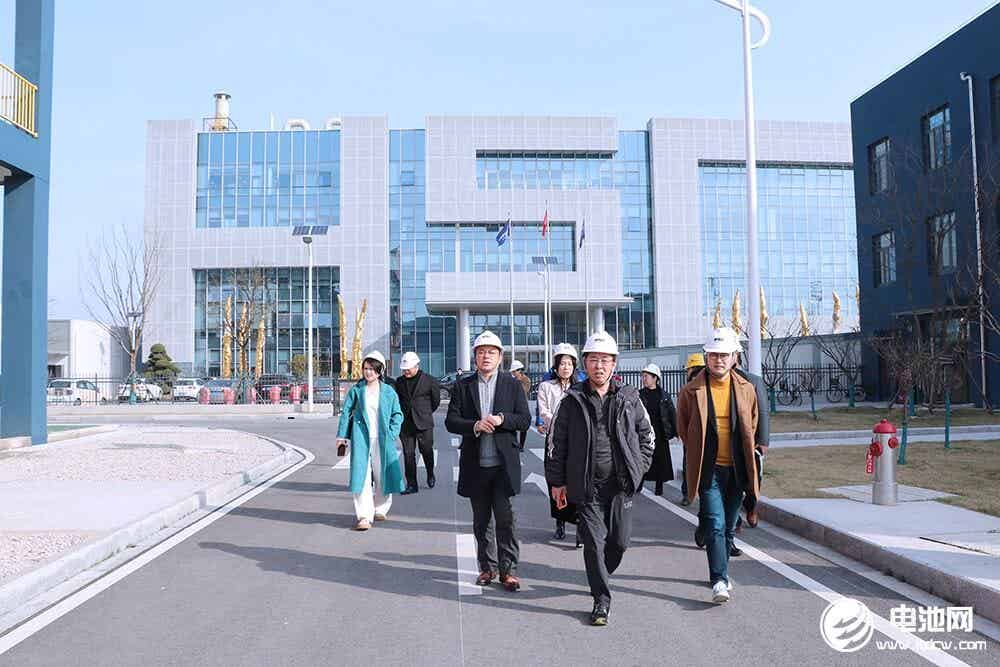 中国电池新能源产业链调研团一行参观华盛锂电