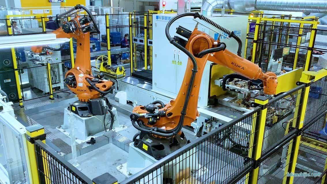 联赢激光生产车间