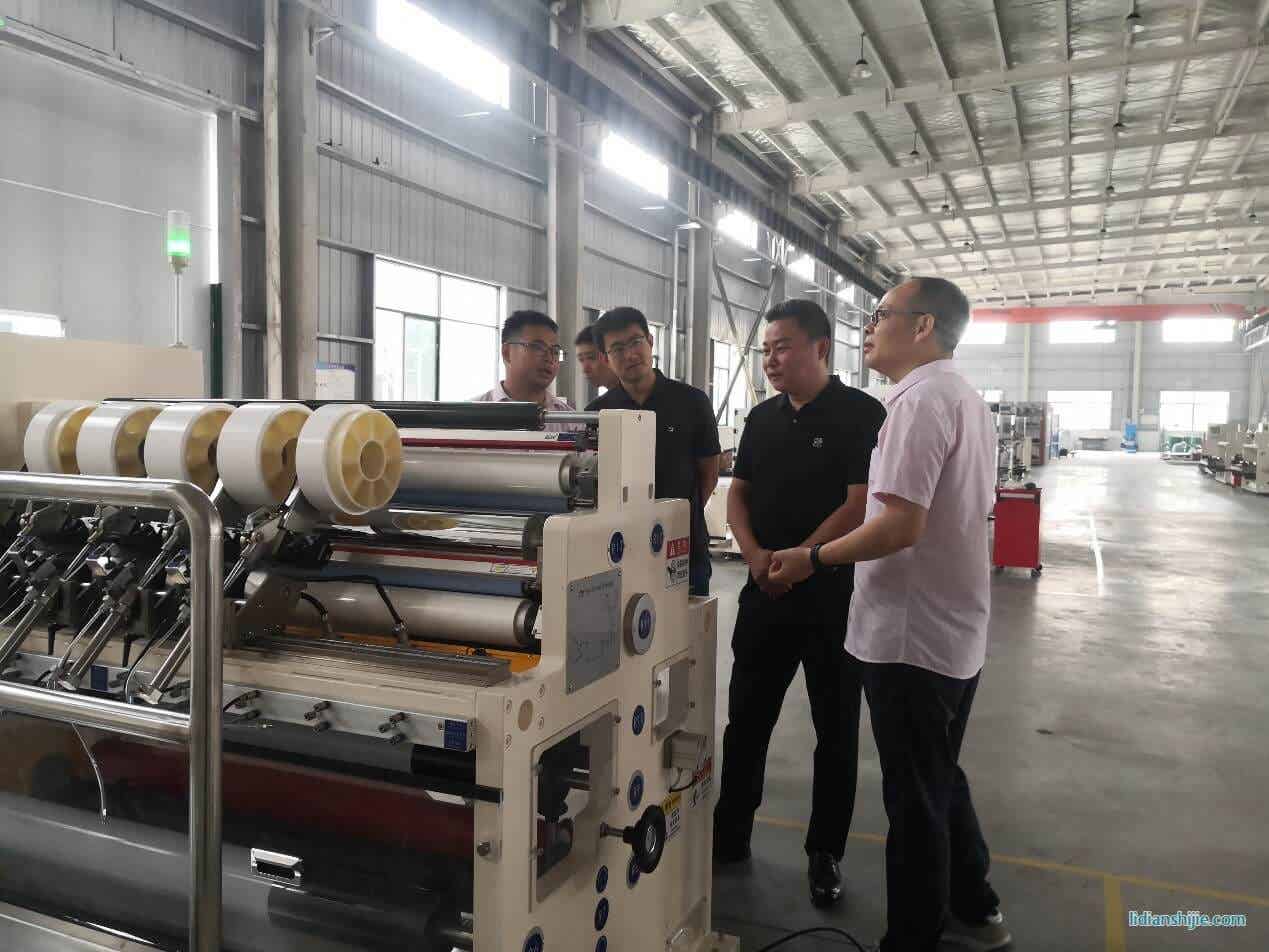 沧州明珠隔膜科技有限公司莅临海伟科参观考察