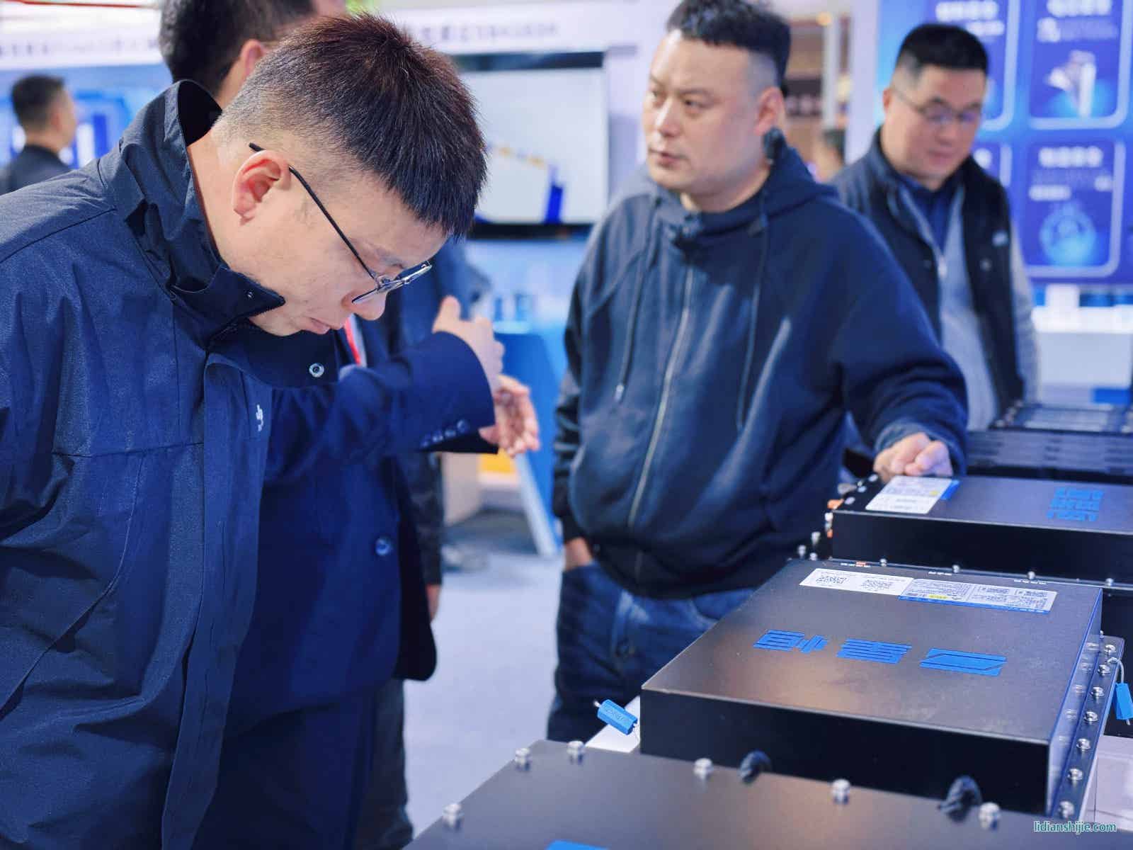 星恒大容量国标锂电家族 星恒大容量国标锂电家族