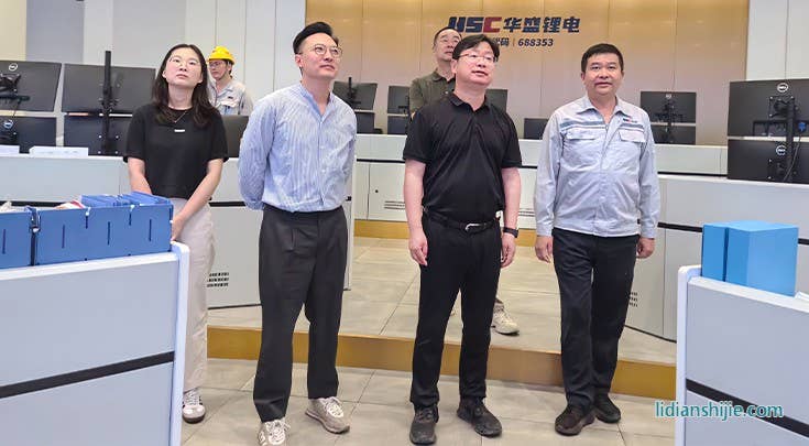 中控.jpg 中控.jpg