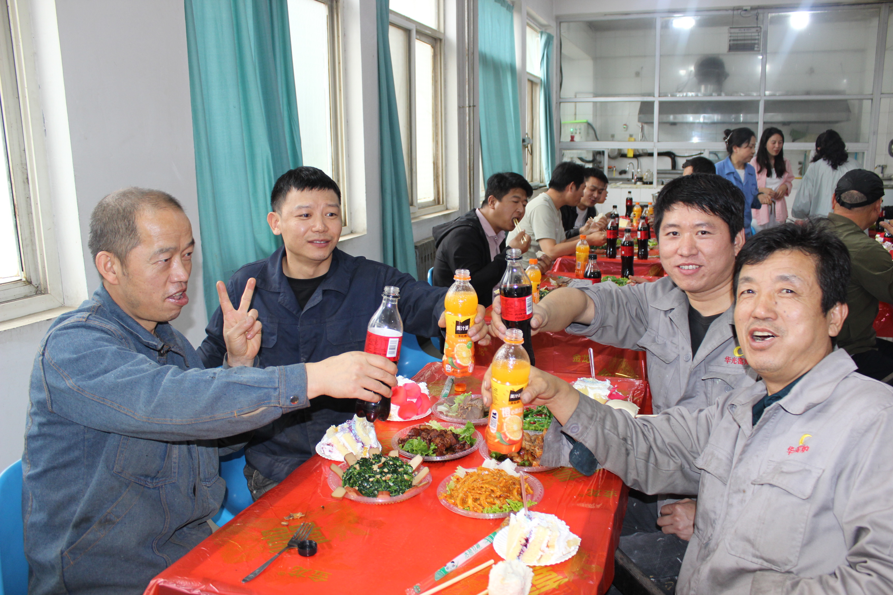 咸阳华光窑炉设备有限公司21周年庆典