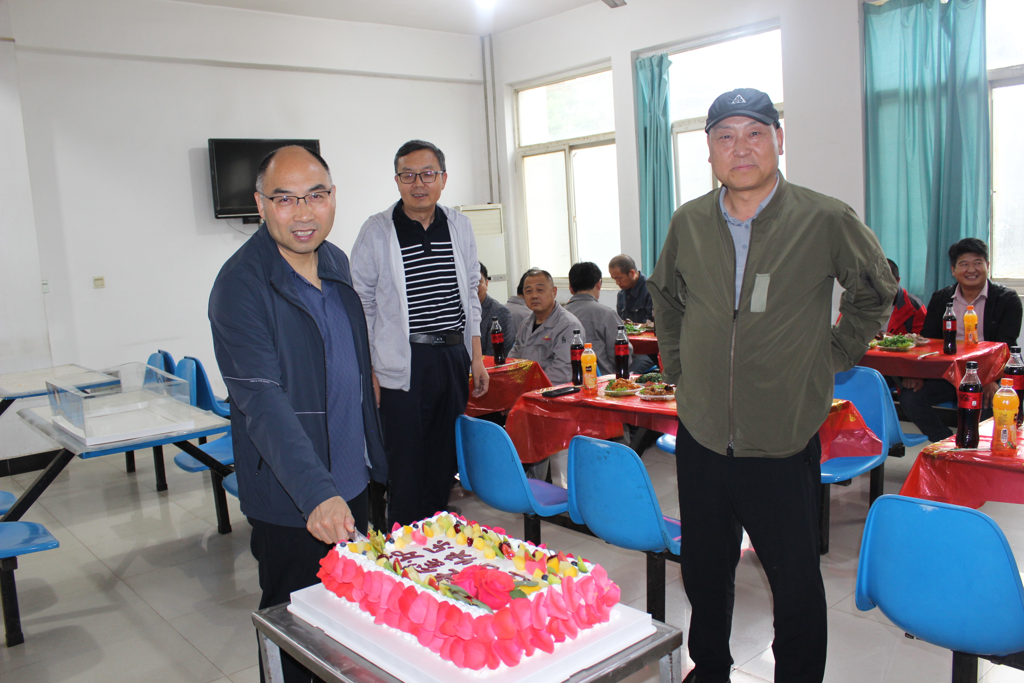 咸阳华光窑炉设备有限公司21周年庆典