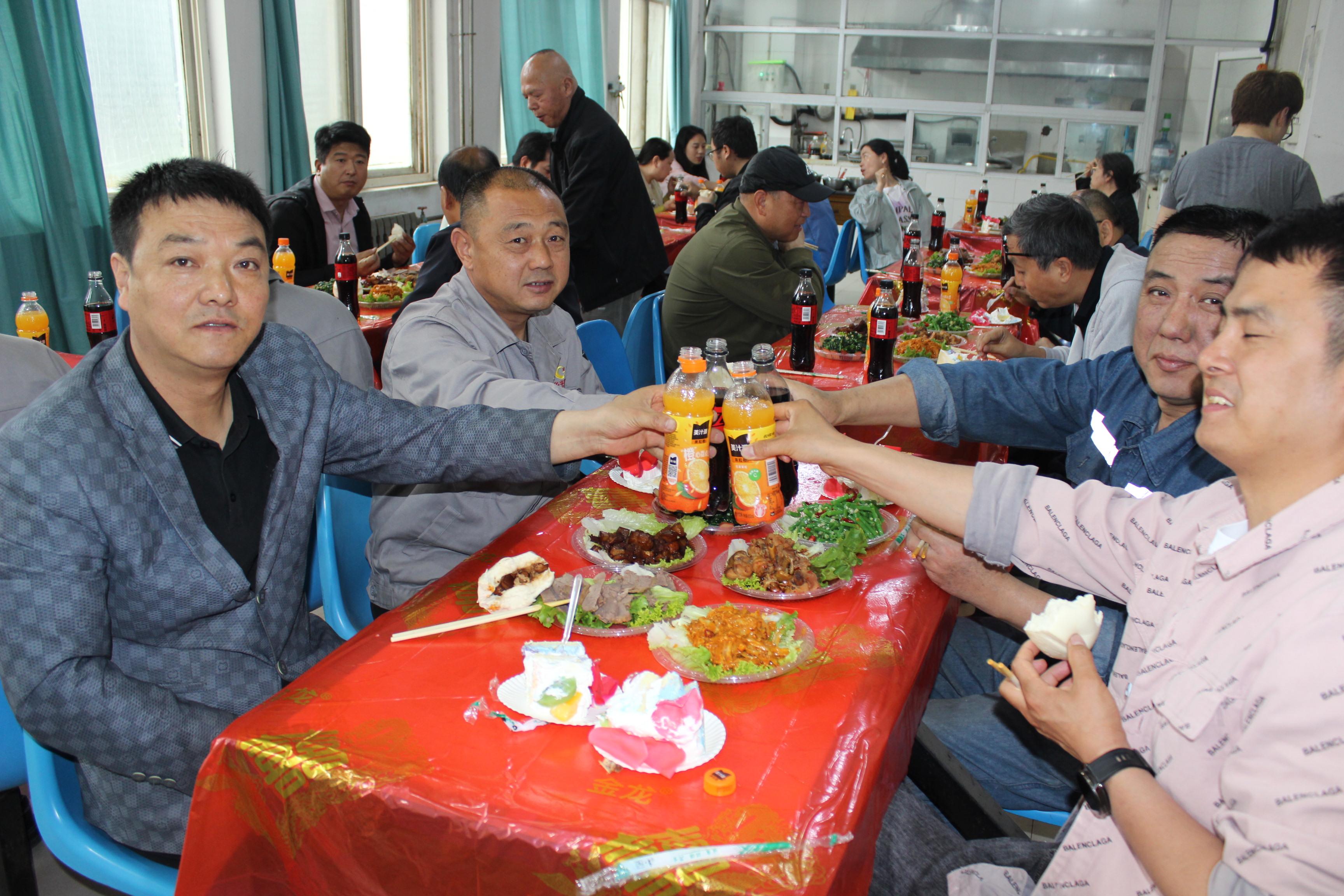 咸阳华光窑炉设备有限公司21周年庆典