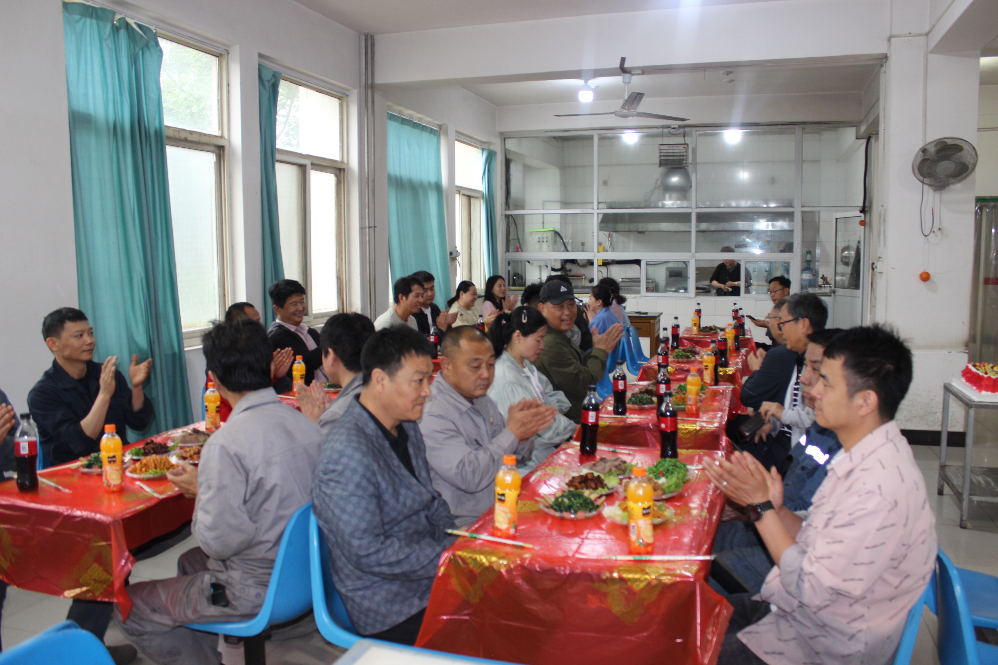 咸阳华光窑炉设备有限公司21周年庆典